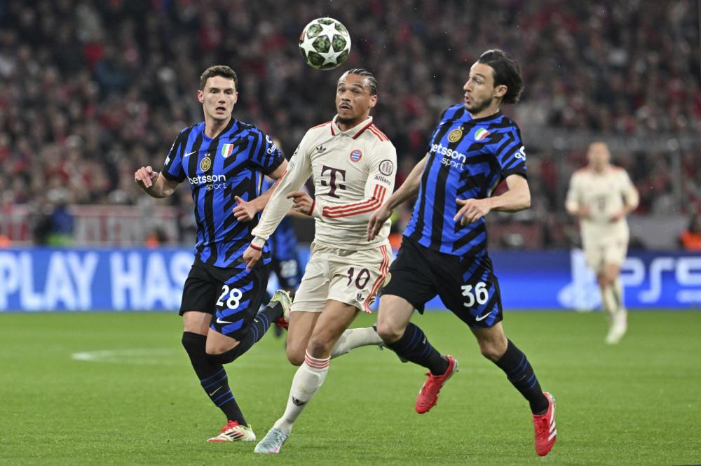 歐聯杯8強首回合費耶諾德1-0羅馬 維弗爾世界波！佩萊格裏尼點球未斬獲迪、巴拉亞伯拉罕傷退！.